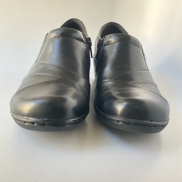 Clarks Channing Essa 6.5 M Black Leather slip on - Picture 12 of 13